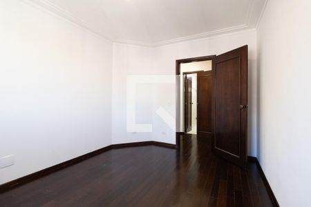 Quarto 1 de apartamento para alugar com 3 quartos, 123m² em Água Verde, Curitiba