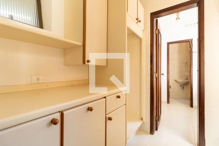 Apartamento para alugar com 123m², 3 quartos e 2 vagas Apartamento para alugar com 123m², 3 quartos e 2 vagasÁrea de Serviço