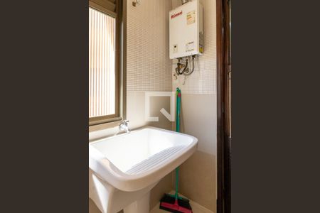 Apartamento para alugar com 123m², 3 quartos e 2 vagas Apartamento para alugar com 123m², 3 quartos e 2 vagasDetalhe da Área de Serviço