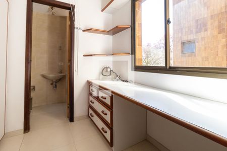 Apartamento para alugar com 123m², 3 quartos e 2 vagas Apartamento para alugar com 123m², 3 quartos e 2 vagasDespensa