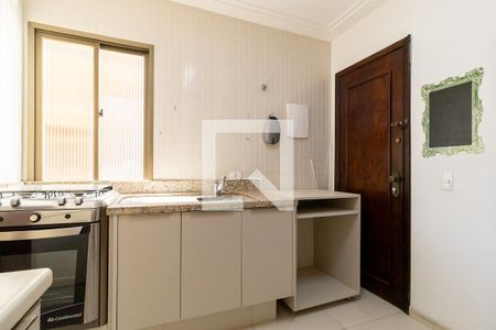 Apartamento para alugar com 123m², 3 quartos e 2 vagas Apartamento para alugar com 123m², 3 quartos e 2 vagasCozinha - Armários