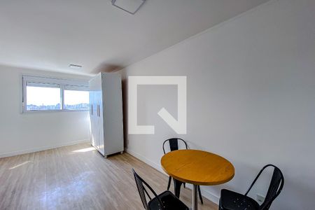 Studio à venda com 33m², 1 quarto e 1 vagaSala/Quarto