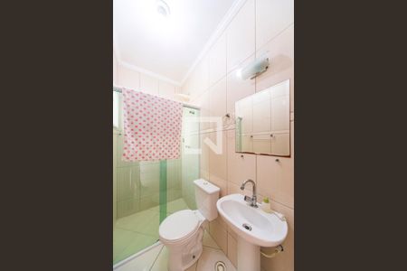 Casa à venda com 60m², 2 quartos e 2 vagasBanheiro do Quarto 1