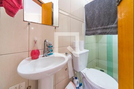 Casa à venda com 60m², 2 quartos e 2 vagasBanheiro do Quarto 2