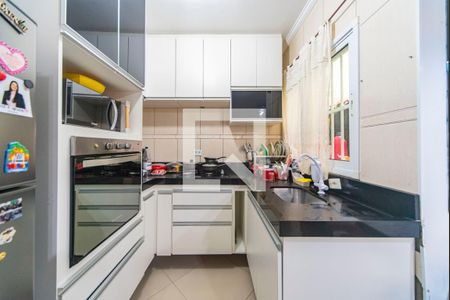 Casa à venda com 60m², 2 quartos e 2 vagasCozinha 