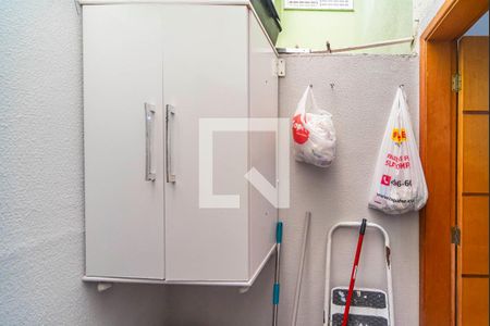 Casa à venda com 60m², 2 quartos e 2 vagasÁrea de Serviço