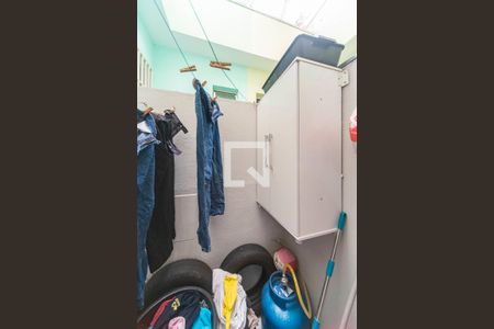 Casa à venda com 60m², 2 quartos e 2 vagasÁrea de Serviço
