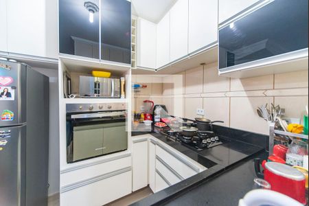 Casa à venda com 60m², 2 quartos e 2 vagasCozinha 