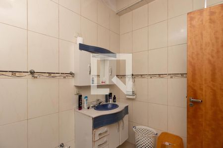 Casa à venda com 304m², 3 quartos e 4 vagasBanheiro da Suíte 2