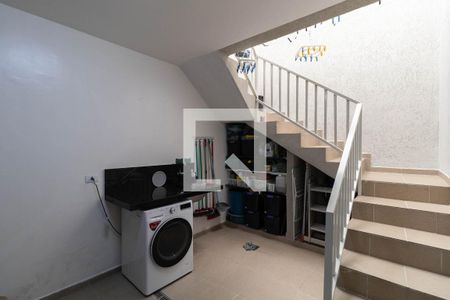 Casa à venda com 120m², 2 quartos e 1 vagaÁrea de Serviço