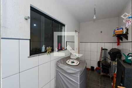 Casa para alugar com 124m², 2 quartos e 2 vagas Casa para alugar com 124m², 2 quartos e 2 vagasÁrea de Serviço