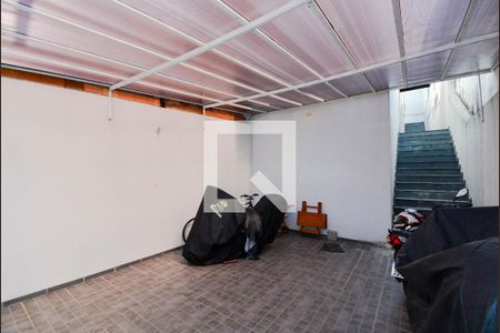 Casa para alugar com 124m², 2 quartos e 2 vagas Casa para alugar com 124m², 2 quartos e 2 vagasGaragem