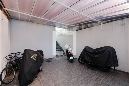 Casa para alugar com 124m², 2 quartos e 2 vagas Casa para alugar com 124m², 2 quartos e 2 vagasGaragem