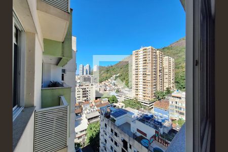 Apartamento à venda com 96m², 3 quartos e 2 vagas Apartamento à venda com 96m², 3 quartos e 2 vagasVista