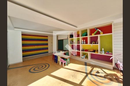 Apartamento à venda com 96m², 3 quartos e 2 vagas Apartamento à venda com 96m², 3 quartos e 2 vagasÁrea comum