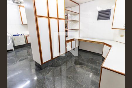 Apartamento para alugar com 500m², 4 quartos e 5 vagasÁrea de Serviço