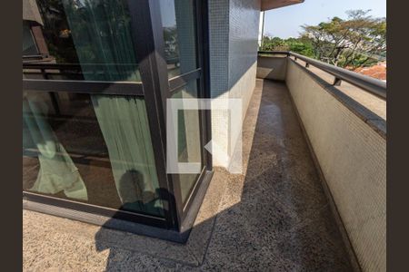 Apartamento para alugar com 500m², 4 quartos e 5 vagasVaranda