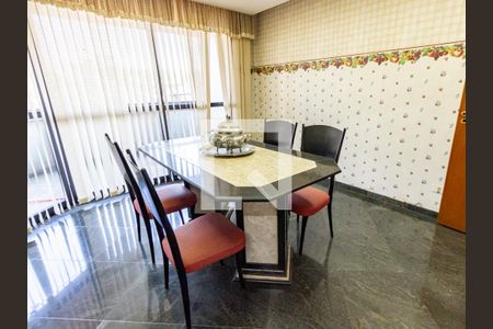 Apartamento para alugar com 500m², 4 quartos e 5 vagasCopa