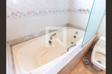 Apartamento para alugar com 500m², 4 quartos e 5 vagasBanheiro da Suíte 3