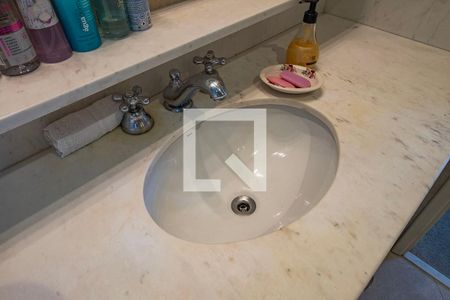 Apartamento à venda com 101m², 1 quarto e 2 vagasSuíte - Banheiro