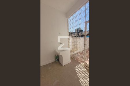 Casa de condomínio para alugar com 77m², 2 quartos e 1 vaga Casa de condomínio para alugar com 77m², 2 quartos e 1 vagaÁrea de Serviço