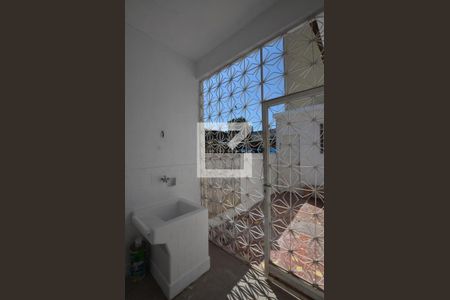 Casa de condomínio para alugar com 77m², 2 quartos e 1 vagaÁrea de Serviço