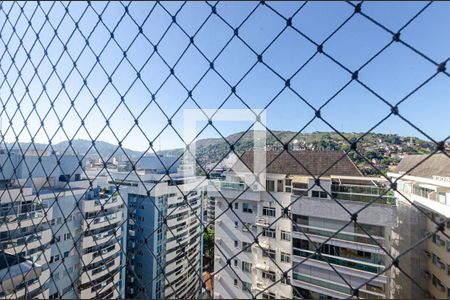 Vista Sala de apartamento para alugar com 2 quartos, 84m² em Icaraí, Niterói