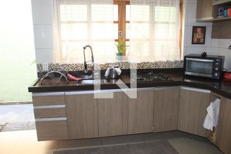 Casa para alugar com 200m², 3 quartos e 2 vagasCozinha