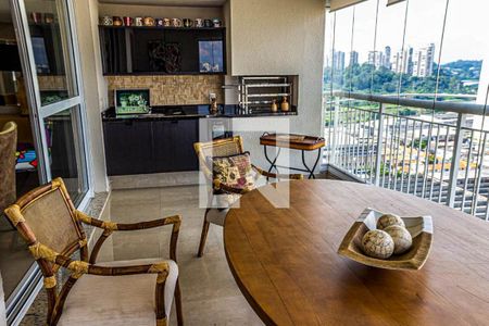 Apartamento para alugar com 117m², 2 quartos e 2 vagas Apartamento para alugar com 117m², 2 quartos e 2 vagasVaranda