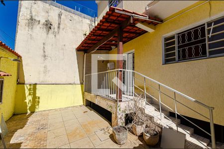 Casa à venda com 117m², 2 quartos e 2 vagasEntrada