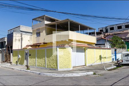 Casa à venda com 117m², 2 quartos e 2 vagasFachada