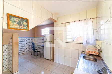 Casa à venda com 117m², 2 quartos e 2 vagasCozinha