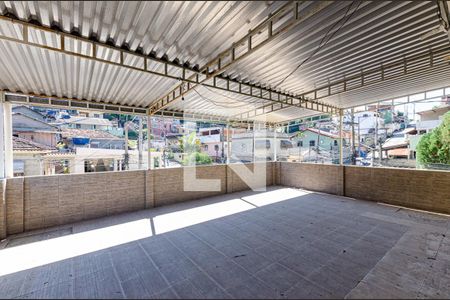 Casa à venda com 117m², 2 quartos e 2 vagasterraço