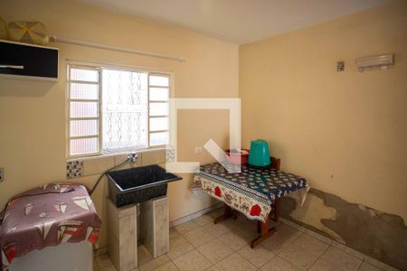 Casa à venda com 150m², 2 quartos e 1 vagaÁrea de Serviço