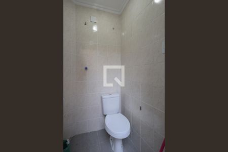 Casa à venda com 100m², 2 quartos e sem vaga Casa à venda com 100m², 2 quartos e sem vagaBanheiro de serviço