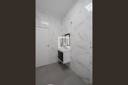 Casa à venda com 100m², 2 quartos e sem vaga Casa à venda com 100m², 2 quartos e sem vagaBanheiro