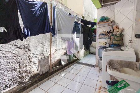 Casa à venda com 152m², 3 quartos e 4 vagasÁrea de serviço