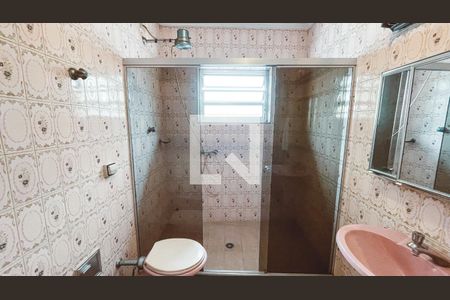 Casa à venda com 249m², 4 quartos e 4 vagasBanheiro