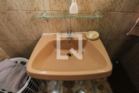 Casa à venda com 160m², 3 quartos e sem vaga Casa à venda com 160m², 3 quartos e sem vagaBanheiro