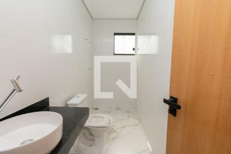 Casa à venda com 140m², 3 quartos e 2 vagasBanheiro 1