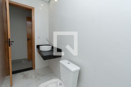 Casa à venda com 140m², 3 quartos e 2 vagasBanheiro da Suíte