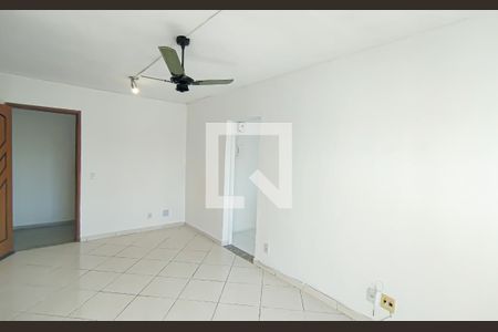 Sala de apartamento para alugar com 2 quartos, 46m² em Pechincha, Rio de Janeiro