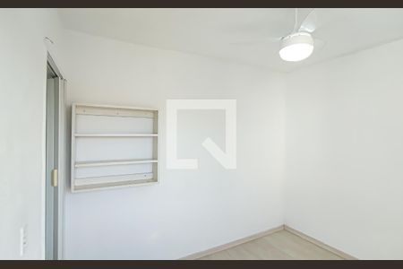 Quarto 1 de apartamento para alugar com 2 quartos, 46m² em Pechincha, Rio de Janeiro