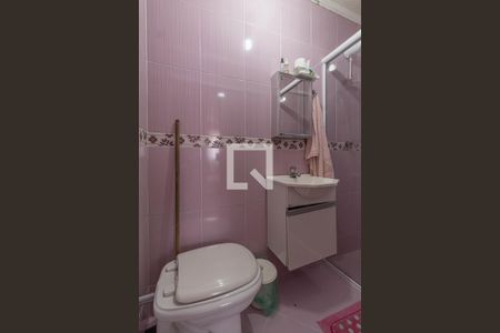 Casa à venda com 220m², 2 quartos e 3 vagasBanheiro Suíte 2