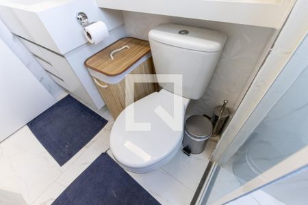 Apartamento à venda com 68m², 2 quartos e 2 vagasBanheiro 1