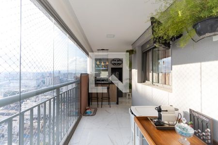 Apartamento à venda com 68m², 2 quartos e 2 vagasVaranda