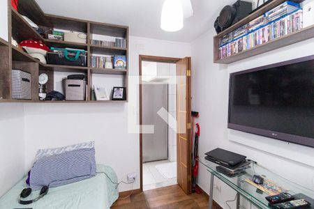 Quarto 1 de apartamento para alugar com 2 quartos, 55m² em Conjunto Habitacional Presidente Castelo Branco, Carapicuíba