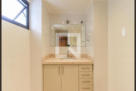 Apartamento para alugar com 226m², 4 quartos e 2 vagasBanheiro da Suíte 2