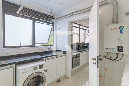 Apartamento para alugar com 226m², 4 quartos e 2 vagasÁrea de Serviço