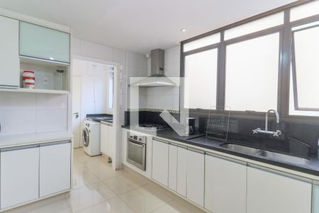 Apartamento para alugar com 226m², 4 quartos e 2 vagasCozinha